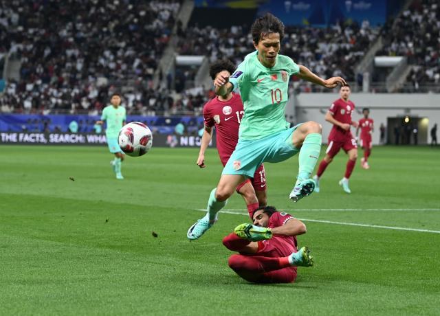 开云娱乐-严益唯：两国脚闪耀申花菱形中场或给伊万底气